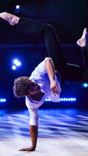 Easton Magliarditi Instagram - I can’t take my eyes off of Easton when he dances ❤️ Do you think he’ll stay in the competition? #SYTYCD
