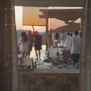 Ece Sükan Instagram - summer circus 🎪🎯🎪