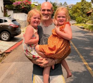 Ed Stafford Instagram - Ok so @laurabingham93 is about to drop at any moment. The baby girl is already over 9lbs so can’t be long now. She did a post about whether to call her Maya (my favourite and a kinda Central American theme) or Samantha (Sammy). Maya got over 70% of the votes. Do you agree? Any alternative suggestions to name the 4th (and very much last) Stafford sprog?? 🤷🏻‍♂️😬☀️