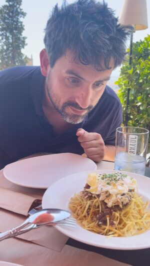Ed Weeks Instagram - EGGY FRIES BY A CASTLE, MATE! Overlooking the Alhambra in Granada #WeeksEats
.
#huevos #huevosrotos #fries #spanishfood #digestif #cocacola #alhambra #patatasfritas #granada #arabquarter #albaicín #andalusia #food #españa #foodporn #foodreview #instafood