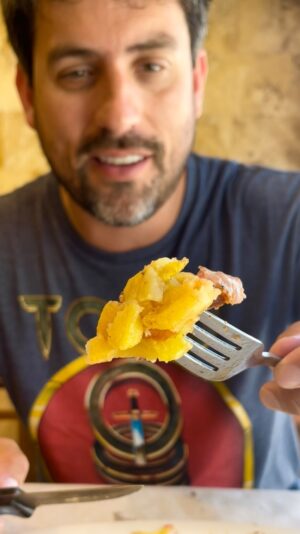 Ed Weeks Instagram - WHY ARE SPANISH FRIES SO GOOD?! weeps #WeeksEats as he gorges
.
#steak #fries #spanishfood #entrecot #ternera #entrecotdeternera #chorizo #patatasfritas #toto #food #españa #foodporn #foodreview #instafood
