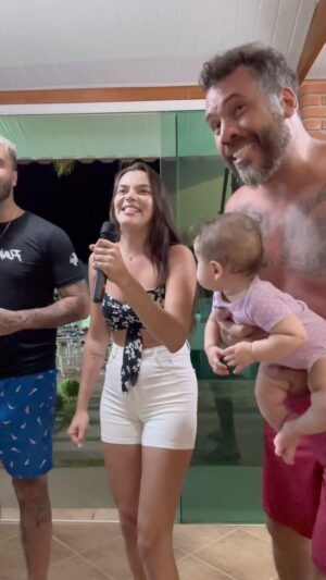 Eden Rodrigues Instagram - O sistema é mau mas minha turma é legal! Hahahahaha 
#irmaos #fechamento