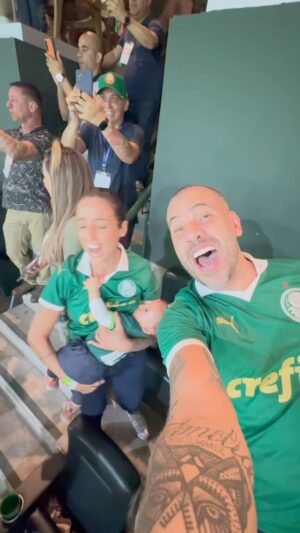 Eden Rodrigues Instagram - Que festa linda, levamos nosso amuleto da sorte e voltamos campeões! 💚