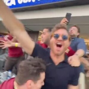 Edgar Ramírez Instagram - ¡Gol! ¡Gracias #Vinotinto por regarlarnos esta alegría tan grande! 🇻🇪🎉😭❤️🚀