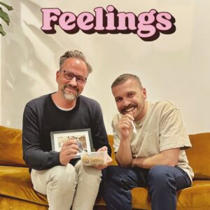 Edin Hasanović Instagram - Der Fan (rechts) und sein Opfer (links). 
Ab heute - überall wo es Podcasts gibt.
♥️ 
#kurtkrömer #feelings