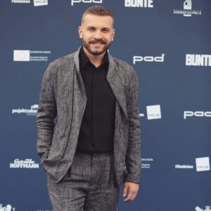 Edin Hasanović Instagram - 😁
.
.
.
📸Andreas Rentz