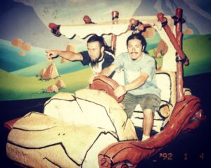 Eduardo 'Lalo' Ibeas Instagram - Seguimos con las fotos antiguas. Desde tiempos inmemorables que estamos creando música y aventuras, acá una foto de @feloilabaca y @laloibeas cuando tocamos en Piedradura. Alguien estuvo ahí??? #chanchoenpiedra #chep #rockchileno #prehistoria #piedradura #picapiedras