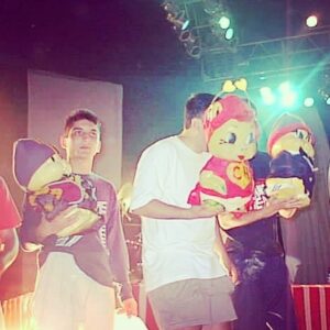 Eduardo 'Lalo' Ibeas Instagram - Siguiendo con las fotos exclusivas de los 21 años del gran circo de los hermanos Chancho en piedra!!, No son de la mejor resolución, pero son históricas!!! Quien estuvo ahí????? Saludos marranos #chanchoenpiedra #chep #grancircodeloshermanoschanchoenpiedra #circo #rockchileno