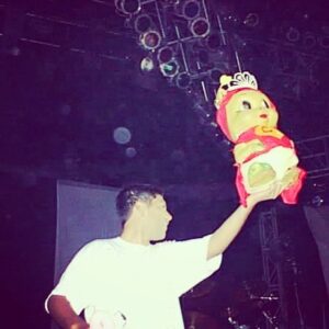 Eduardo 'Lalo' Ibeas Instagram - Siguiendo con las fotos exclusivas de los 21 años del gran circo de los hermanos Chancho en piedra!!, No son de la mejor resolución, pero son históricas!!! Quien estuvo ahí????? Saludos marranos #chanchoenpiedra #chep #grancircodeloshermanoschanchoenpiedra #circo #rockchileno