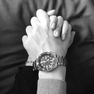 Eduardo Valdarnini Instagram - “Stare con te o non stare con te è la misura del mio tempo” (J.L.B.) #seiko5Sports
#showyourstyle
#suppliedbySEIKOItalia