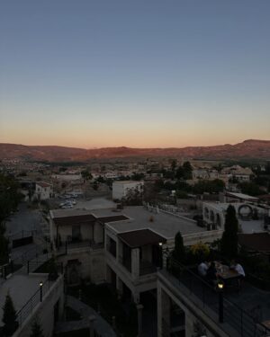 Ege Kökenli Instagram - Cappadocia state of mind 🏜️
Isınma turları diyebilir miyiz?