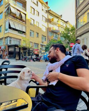 Ege Tanman Instagram - yazı çok özlemedim ama bahar gelse fena olmaz ⛅️