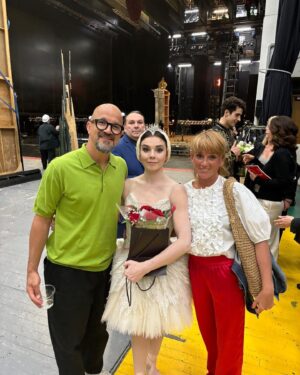 Egor Druzhinin Instagram - Мы познакомились с Наташей, когда ей было 16. Она была ученицей Московской Государственной Академии хореографии, и мы с Никой ставили для нее  первый в ее жизни сольный номер в современной хореографии для балетного конкурса в Люксембурге. Старательная, внимательная и чрезвычайно требовательная к себе она тогда репетировала с нами так, как не работают и взрослые артисты - на износ до полного изнеможения. Она тогда не взяла первое место. Она взяла Гран-при! Иначе и быть не могло. Наташа - победитель по своей природе и по психологии. С тех пор прошло почти 22 года. Тиша @cake34566 , которым Ника тогда была беременна, будет в следующем году заканчивать институт:-))) И вот нам посчастливилось вновь видеть @natalia_osipova_official на сцене Ковент Гарден в роли Одетты / Одиллии в Лебедином озере в редакции Скарлетта и Аштона в последнем спектакле сезона. И я понимаю, что годы не властны над нашей Наташей. Она все такая же воздушная, технически безупречная и эмоциональная. И никто из зрителей никогда не узнает, какого неимоверного труда это ей стоит. А она сама никогда об этом не расскажет. Победители об этом не говорят.

I met Natasha when she was 16. She was a student at the Moscow State Academy of Choreography, and Nika and I were staging her first ever solo in contemporary choreography for a ballet competition in Luxembourg. Diligent, attentive and extremely self-demanding, she rehearsed in a way the adult dancers do not - to the point of exhaustion. She didn’t take the first prize back then. She took the Grand Prix! It could not have been otherwise. Natasha is a winner by nature and by psychology. 
Almost 22 years have passed since then. And now we were lucky enough to see @natalia_osipova_official again, on the Covent Garden stage as Odette / Odile in Scarlett and Ashton’s Swan Lake in the last performance of the season. And I realised that the years have no power over our Natasha. She is still as airy, technically flawless and emotional. And none of the audience will know what incredible labor it costs her. And she’ll never talk about this. Winners never do!
