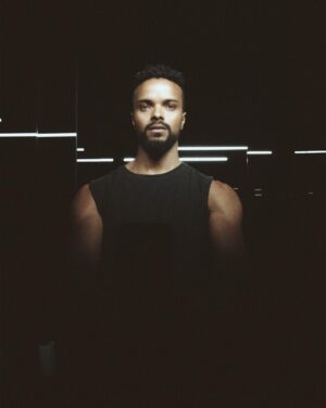 Eka Darville Instagram - All.Black.Everything.