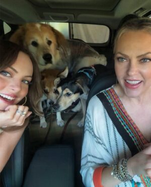 Elaine Hendrix Instagram - We’re celebrating my @lizgillz today. Because it’s her birthday. ILY Lizzy. 🥳