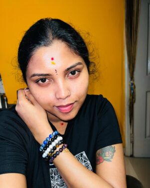 Elakkiya Instagram - பொறுமை ஒருபொழுதும் தோற்பதில்லை.
பொறாமை ஒருபொழுதும் ஜெயிப்பதில்லை.

#elakkiya#babydog#love#home#god#omsaibaba#omsairam🙏#dreamscometrue#lovemyself#enjoy#2024#loveyouall#goodvibes#avoid#negativpeople#newlife#goodway#thankgod