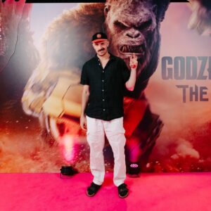 Elektra Shock Instagram - “Rawr” 🦖 🦍 

@warnerbrosnz @godzillaxkong