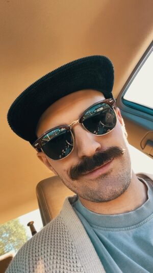 Elektra Shock Instagram - Grow a moustache