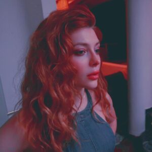 Elena Satine Instagram - My Instagram boyfriend took these.