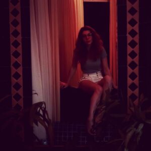 Elena Satine Instagram - My Instagram boyfriend took these.