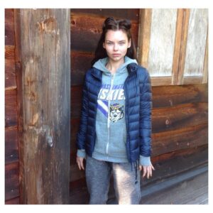 Eline Powell Instagram - My first ever photo from the @siren set. It’s the end of a true blissful journey. All I feel is peace and gratitude for the honour of playing Ryn. It has been the happiest adventure because of the people, my now dear dear friends I love you all. Thank you to Eric and emily and all those that created this world and took a chance on me. I have swum deep and felt so free. Thank you to all merms and honorary merms of the siren family who dove into the world of magic and mystery with passion and dedication. It was a ride I will cherish forever. And of course the siren fans. Thank you. Thank you, you made it the best of all. If you loved our show, continue to swim, honour the ocean and open your mind to others that are different to you, that live and think and look not like yourself. That’s what Ryn taught me most of all. There lies wonder if you are willing to look beyond. To say it simply; you are love, okay yes. Xxx