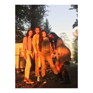 Eline Powell Instagram - I’ve been away from Instagram but SUPER HAPPY BIRTHDAY @renaowen!! You are such a light to us all, and often a rock in the storm. I am so grateful you play Helen and we met because you bring such vibrancy to every moment. Thank you for inspiring us, I learn so much from you and you have hands down the best laugh in the world. (Seriously.it.is.amazing). You are simply a force of nature, to me the spirit of an incredible mermaid. Reina Rena = Queen ❤️ 
 Also belated HAPPY BIRTHDAY @katiekeough_ who plays hunter on siren 🌼 Thank you beauty for the hours of fun practicing our choreography rain or shine! I send you all the love sweet darling❤️#swiperight