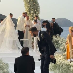 Elisabetta Canalis Instagram - 2 giorni stupendi per celebrare l’Amore 💒
(Lillo il più elegante della serata) ❤️
