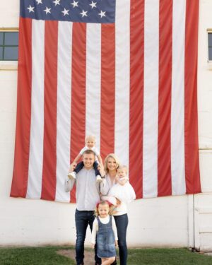 Elizabeth Smart Instagram - Clearly this is an older photo but I love it, and I love this man, and I love my little family. ❤️