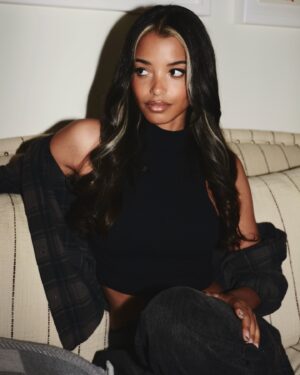 Ella Balinska Instagram - plot twist: the main character was @greatlengthsusa x @marcmena the whole time 🌪️⚡️