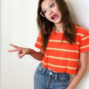 Ella McKenzie Instagram - 😜🤪 before zoom calls 👩🏻‍🏫👩🏻‍💻