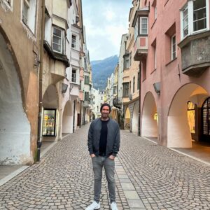 Elmar Paulke Instagram - Das war ein wunderschöner Kurztrip nach Südtirol. Wir kommen wieder 😘

Heute Abend wird Premier League 🎯 geschaut!
Game On!