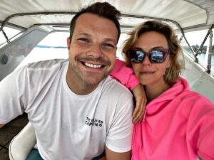 Eloise Mumford Instagram - 1 boat, 2 Mumfords.