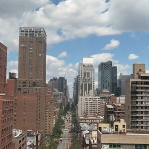 Eloise van Oranje Instagram - laatste dagen in new york… HOLY en nu is het opeens heel snel gegaan. ik zit nog niet echt in “reflectie modus” dus ik kan jullie niet echt een zoetsappig verhaal vertellen over mijn tijd hier, maar die komt nog - don’t worry ;)