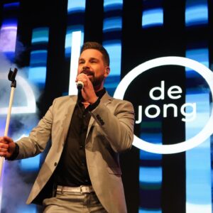Eloy de Jong Instagram - Danke für den schönen Ü30 Party im @alando_palais Osnabrück. Es war toll euch auf meinen Hits Tanzen zu sehen. ❤️ #discofox #discofoxtanzen #alandopalais #schlager #eloydejong Bilder @eloydejong_support