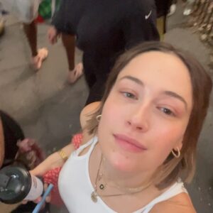 Elsie Hewitt Instagram - dear summer please slow down i am not ready for u to end yet