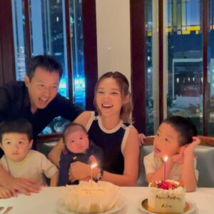 Elva Ni Chen-Xi Instagram - 本以為自己沒有力氣再慶祝生日
但原來有家人和好友的陪伴真的是幸福滿滿
是不是e人都這樣愛折騰   ( ๑‾̀◡‾́)σ” 
謝謝每一個你們送的祝福
我都收到了
感恩有你們🫶🏻
#forevergrateful