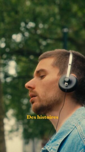 Emilien Vekemans Instagram - Nouveau Clip « des histoires » extrait de mon nouveau projet disponible sur YouTube 🌍

Réalisé par @tadeskwaa et Benjamin Vndredi 
Une idée originale de @milanquadens 
Montage par @benjaminvndredi 
Étalonnage par Tade 
Maman jouée par @salomedewaels 
Papa joué par @emilienvekemans 
Amie 1 @hajarounettee 
Amie 2 @louisegeubelle 
Ami 3 @colecloux 
Merci à @rodriguelaurent et à @alter_k 

Merci à tous les gens qui ont participé à ce clip ❤️ il a été pensé, écrit et réalisé en 5 jours et j’aurais pas pu le faire seul 🙏