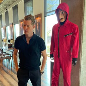 Emilio Insolera Instagram - 🇺🇸 Which picture do you prefer: 1st, 2nd, 3rd or 4th? 🇮🇹 Quale di queste foto è la tua preferita: 1, 2, 3,4? 🇦🇷 Cual de estas fotos te gustá mas, 1, 2, 3, 4?

#moneyheist #lacasadepapel #netflix