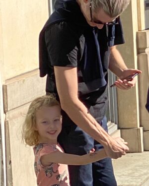 Emilio Insolera Instagram - “The best thing that a father can give to his daughter is his time”  @anainsolera always my princess❤️❤️❤️ pic taken last Feb 🇺🇸 “La cosa migliore che un padre può dare a sua figlia è il suo tempo” @anainsolera sempre mia principessa ❤️❤️❤️ 🇮🇹 “La mejor cosa que un padre puede dar a su hija es su tiempo” @anainsolera siempre mi princesa ❤️❤️❤️ 🇦🇷