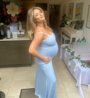 Emily Atack Instagram - 3,789 months pregnant