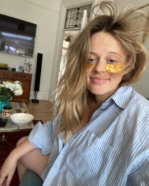 Emily Atack Instagram - Brb, still in the Barney bubble ❤️
