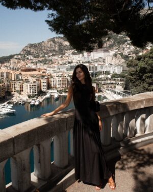 Emily Canham Instagram - Feeling my way through this chapter 😌🇲🇨✈️

#monaco #monacotravel