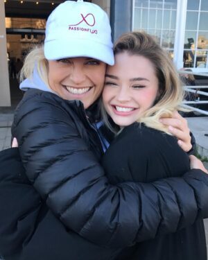 Emma Catherine Rigby Instagram - Dearest Tosca, 50 and Absolutely Fabulous! You deserve to be celebrated everyday. It is my honour to have a friend like you; I love you 🤍 I would need to write a trilogy in order to reveal the true maestro you are. All I will say is thank you for turning me into the real me that I finally am today. I aspire to follow your lead, like so many do. “What would Tosca do?” 

You are remarkable! My favourite being the mother you are. Our years together have by far been the fondest! Happy Birthday to the realest genius, all done with dignified elegance, almighty love, joy and of course OUTRAGEOUS LAUGHTER ♾️