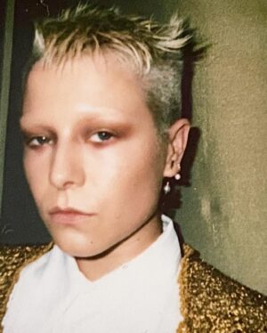 Emma D'Arcy Instagram - 🌔

romantic genius by @rosefordestudio 
hair euphoria by @jodytaylorhair 
that face ! by @justinejenkins
party clothes by @acnestudios 
height by @rokeratelier 
spikes by @hirotakajewelry 
publicity   sanity by @dobbscld
spirit guide @dfm16 
photo by hero @tmayb