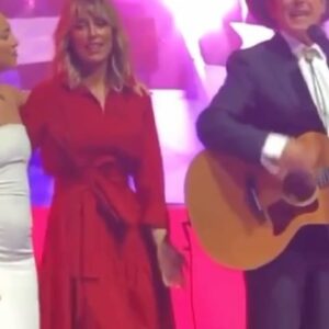 Emma García Instagram - Qué gala más cálida, familiar y bonita con mis querid@s amig@s de @cadena100 ayer en el Museo Guggenheim de Bilbao. 
¡¡¡Muchísimas gracias por el premio y por el cariño!!! 
No se puede disfrutar más de la música, la compañía, la cena, la ciudad y la gran familia que sois, somos, en Cadena 100. 
¡¡¡Por muchos bailes más a vuestro lado!!!❤️❤️❤️