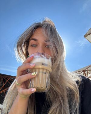 Emma Keuven Instagram - life recently 🧸💖🎓🎠🕺🌸🐝