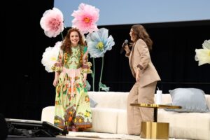 Emma Watkins Instagram - Well… a little fairy dancing with Drew Barrymore was certainly a highlight 🫶🏽 #thankyou Drew for the opportunity to share stories and for @wanderlustausnz for bringing together so many people and energy 🌸 Swipe to see Drew snuggling her very own Waffles the wombat 🤎 

🌟 @drewbarrymore 
📷 @jodiemcbride 
💄 @nicolajohnsonmakeup 
👗 @alemais.official 
👑 @viktorianovak 
👟 @rollienation