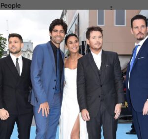 Emmanuelle Chriqui Instagram - This day, 20 years ago #entourage came out!!!! I have said it a zillion times, I will forever be grateful to @mrdougellin for choosing me to play the incredible character of Sloan. She  will live in my heart forever. These years on the show were some of the best of my life. This cast and crew is what dreams are made of. There is too much to say.. so enjoy the pics!  #fam4life❤️