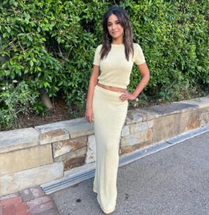 Emmanuelle Chriqui Instagram - A lovely evening celebrating the launch of @amouageofficial here in Los Angeles.. thank you to my incredible glam 
Hair @josephchase 
Make up @makeupbyorlando 
Jewelry @deandavidson 
Outfit @ser.o.ya