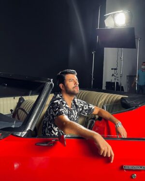 Engin Akyürek Instagram - iyi pazarlar:) 📸:@ilknursereff